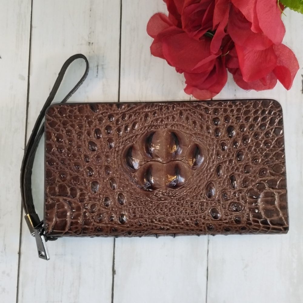 3D Alligator Skin Zip Around Wallet Bag